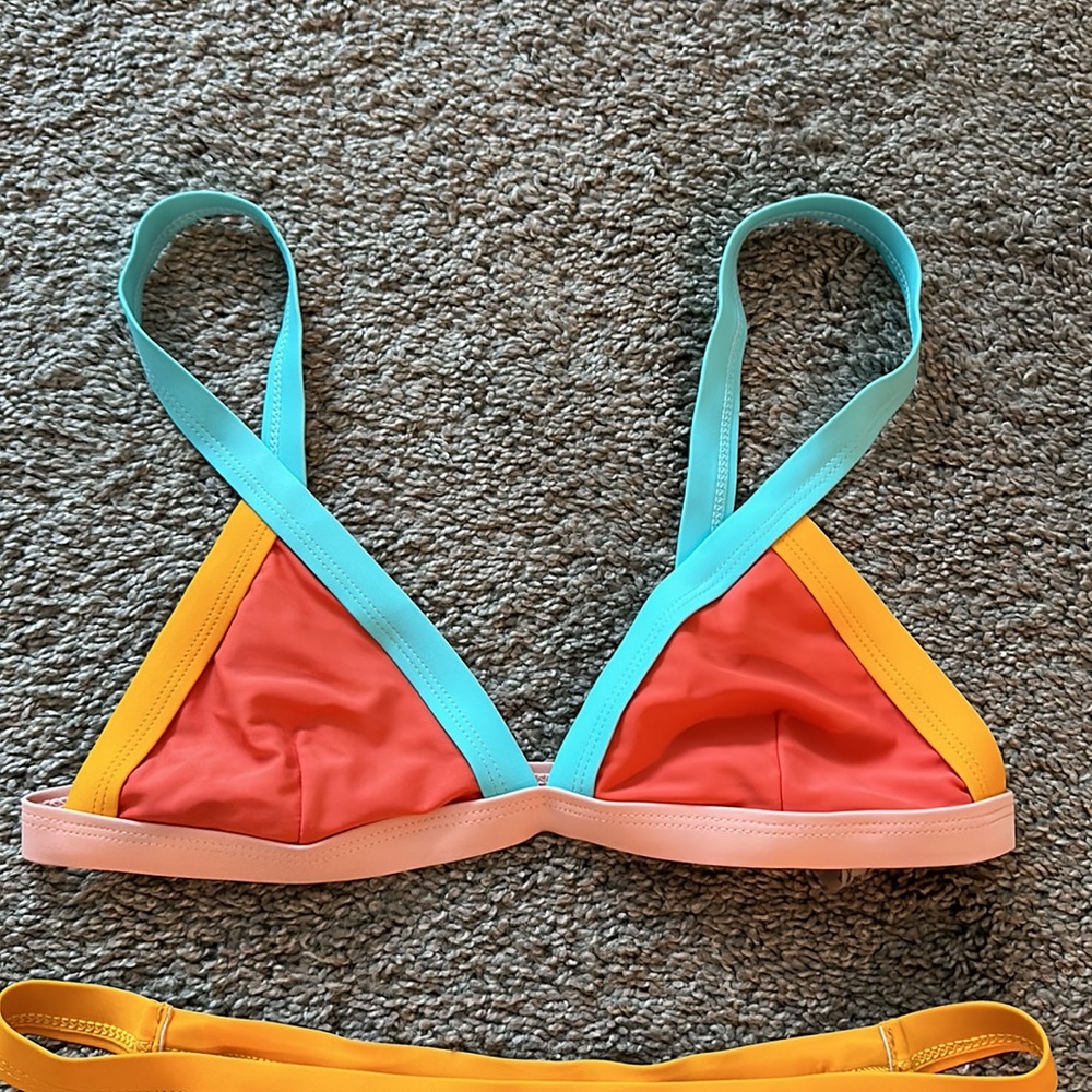 Shein Colorblock Cheeky Bikini Set Size Medium - image 3